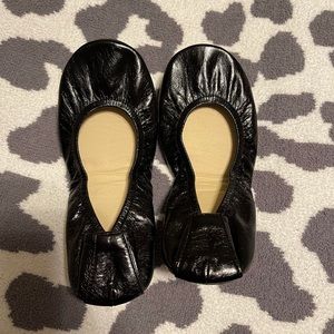 Storehouse flats-Size 8